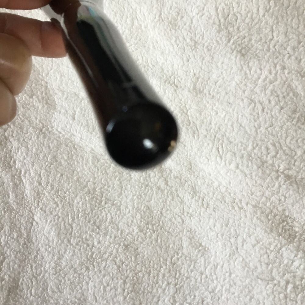 Shiseido Black Handle with Rose Metallic Ferrule Face Brush - Picture 9 of 16